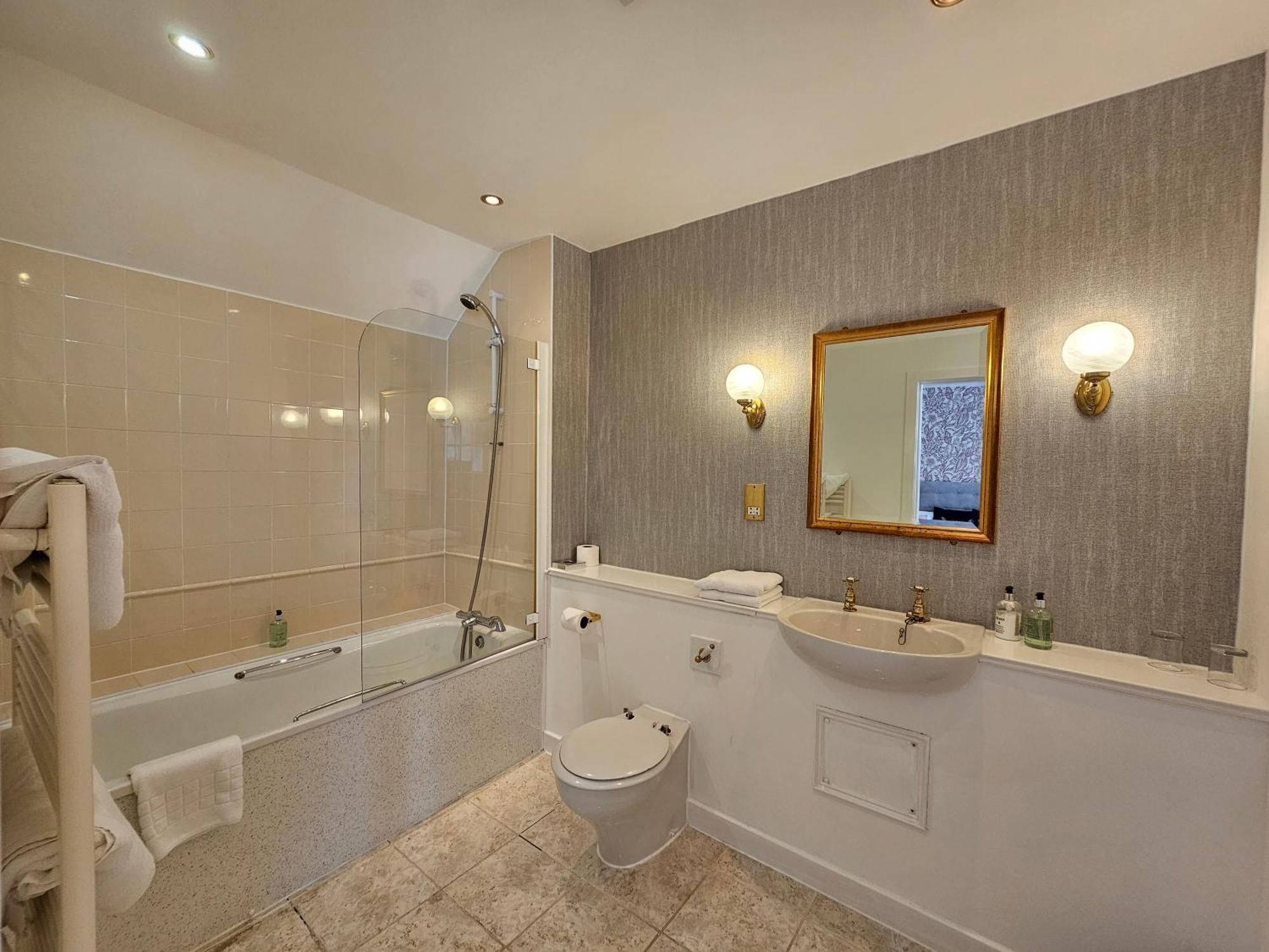 Taychreggan, Signature Collection By Eight Continents 4*