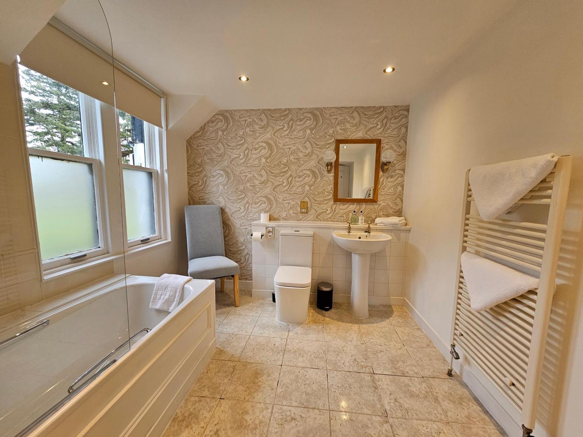 Taychreggan Hotel